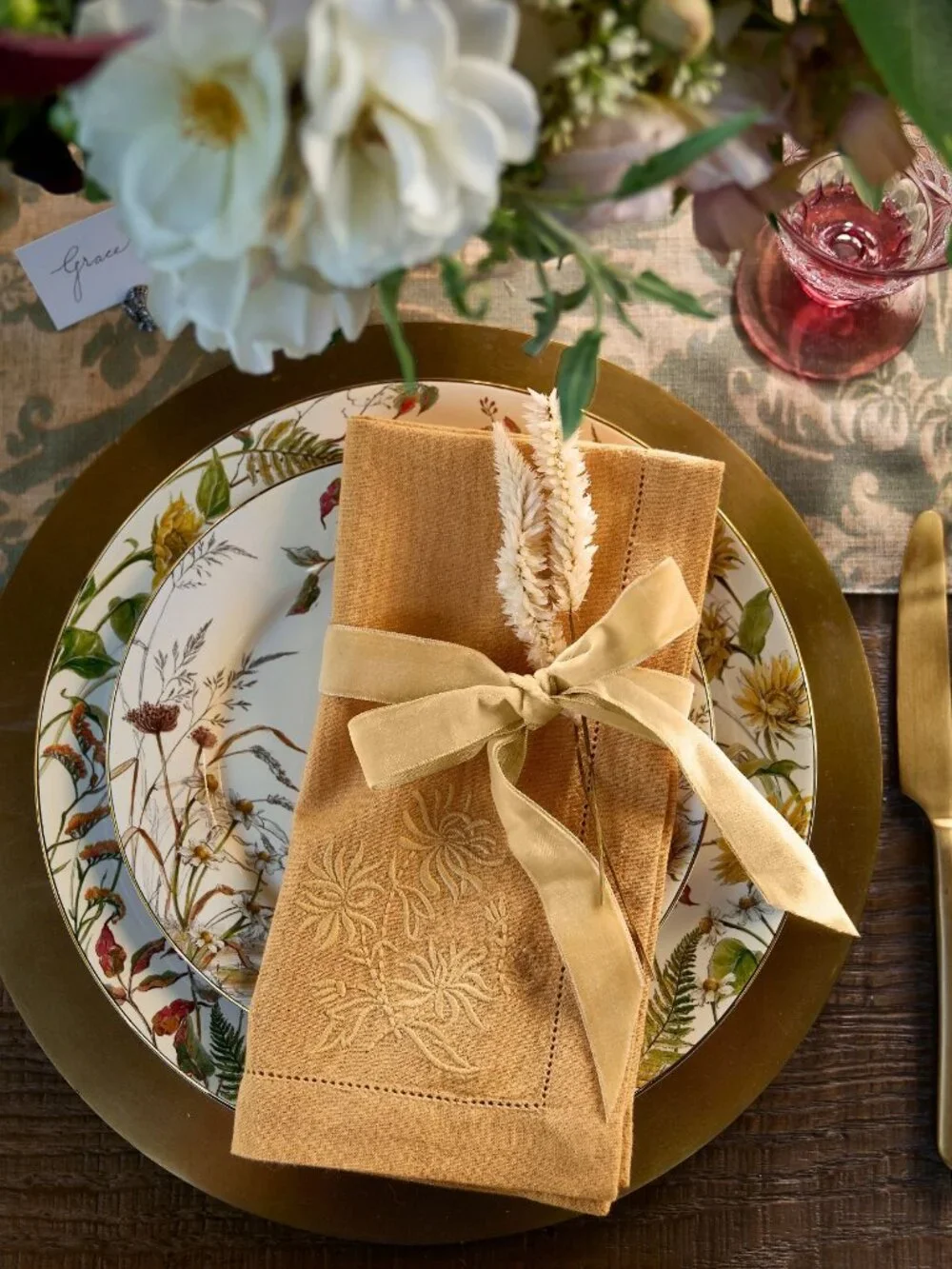 8 Pottery Barn Napkins Monochrome Embroidered Floral Cotton Linen 2 Set of 4 NWT